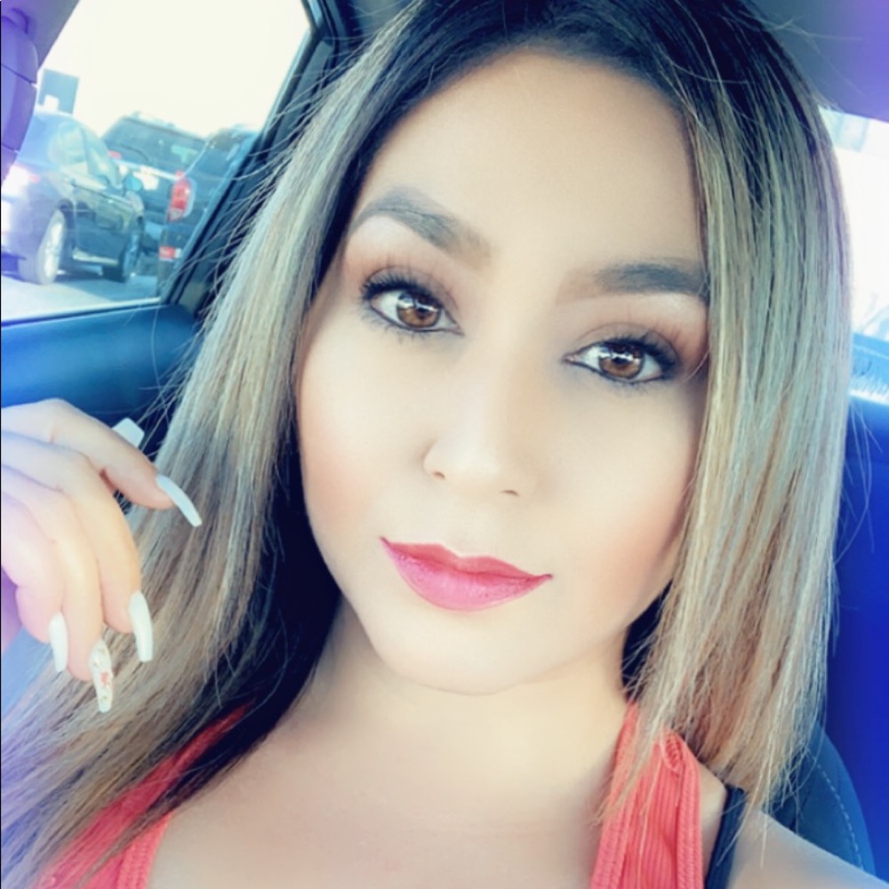 Meet your Posher, Lourdes